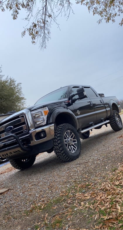 4.5 Inch Lifted 2015 Ford F-250 Super Duty 4WD