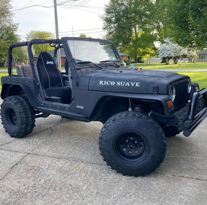 2.5 inch Lifted 1998 Jeep Wrangler TJ 4WD