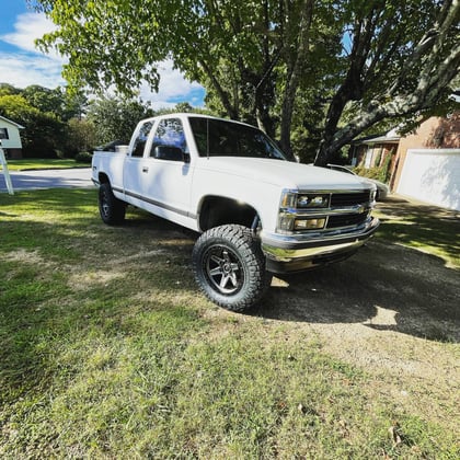 4 Inch Lifted 1995 Chevy C1500/K1500 Pickup 4WD