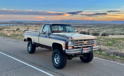 4 Inch Lifted 1978 Chevy C10/K10 Pickup 4WD