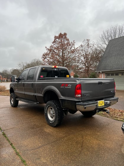4 Inch Lifted 2003 Ford F-250 Super Duty 4WD