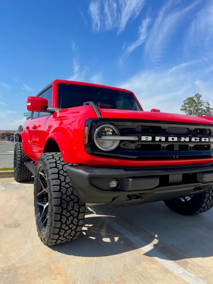 2 inch Lifted 2024 Ford Bronco 4WD