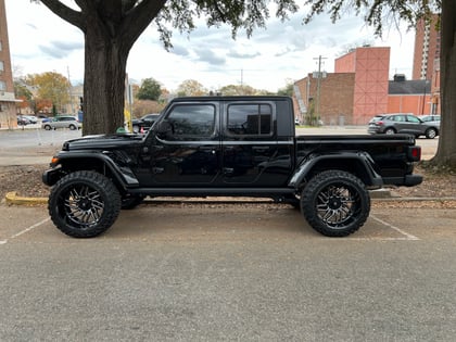 3.5 Inch Lifted 2023 Jeep Gladiator 4WD