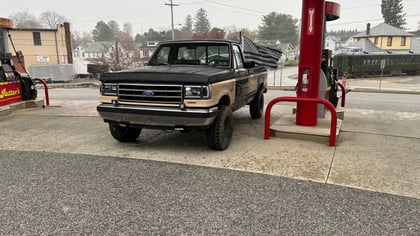 1.5 inch Lifted 1990 Ford F-150 4WD