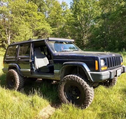 4.5 Inch Lifted 2001 Jeep Cherokee 4WD