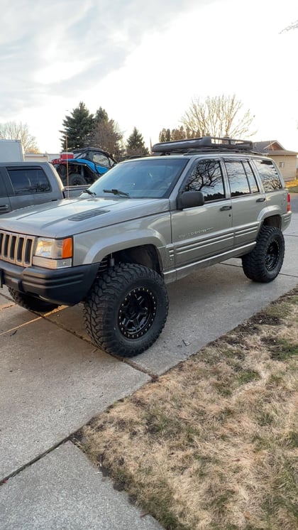 4 Inch Lifted 1998 Jeep Grand Cherokee 4WD