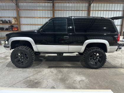 4 Inch Lifted 1996 Chevy Tahoe 4WD