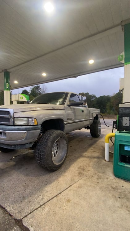 7.5 Inch Lifted 1997 Dodge Ram 1500 4WD