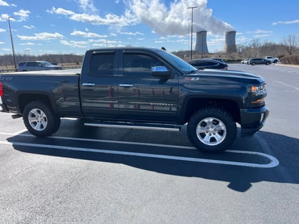 2 inch Lifted 2018 Chevy Silverado 1500 4WD