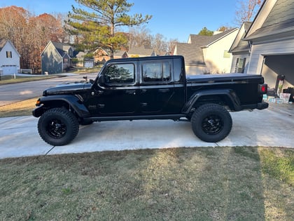 3.5 Inch Lifted 2024 Jeep Gladiator 4WD