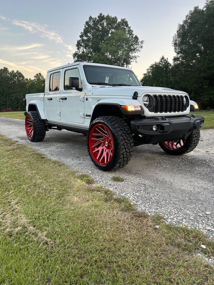 3.5 Inch Lifted 2024 Jeep Gladiator 4WD