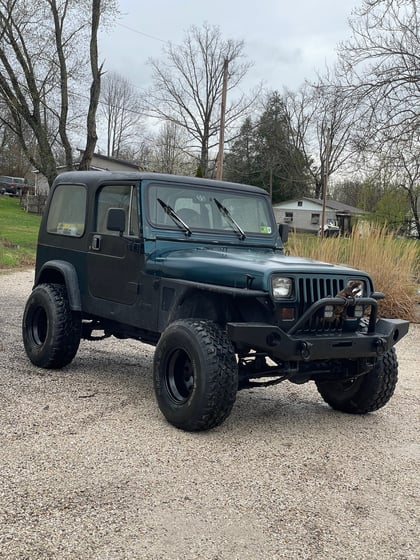 4 Inch Lifted 1995 Jeep Wrangler 4WD