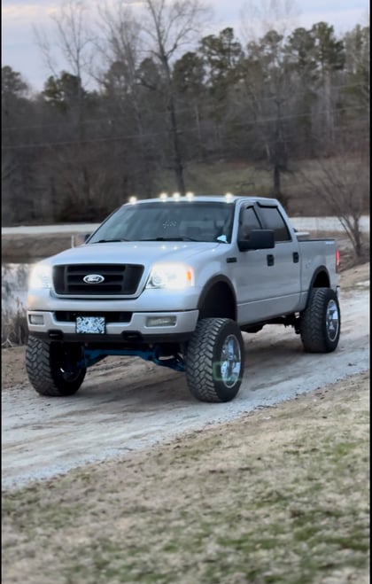 6 Inch Lifted 2005 Ford F-150 4WD