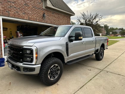 2 inch Lifted 2024 Ford F-250 Super Duty 4WD