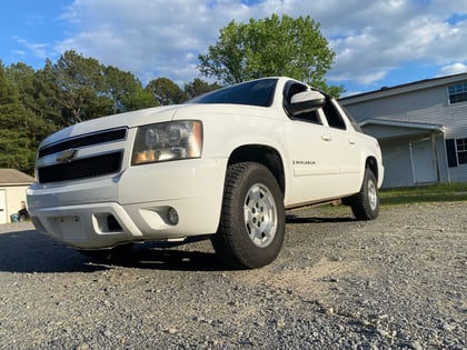 4.5 Inch Lifted 2007 Chevy Avalanche 4WD