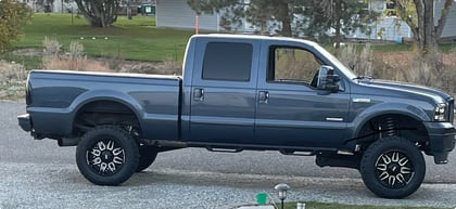 4.5 Inch Lifted 2007 Ford F-350 Super Duty 4WD
