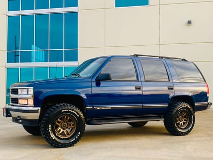 3 Inch Lifted 1999 Chevy Tahoe 4WD