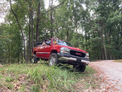 4.5 Inch Lifted 2002 GMC Sierra 1500 RWD