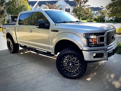 6 Inch Lifted 2018 Ford F-150 4WD