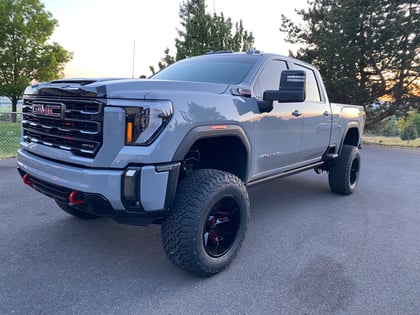 7 Inch Lifted 2024 GMC Sierra 2500 HD 4WD