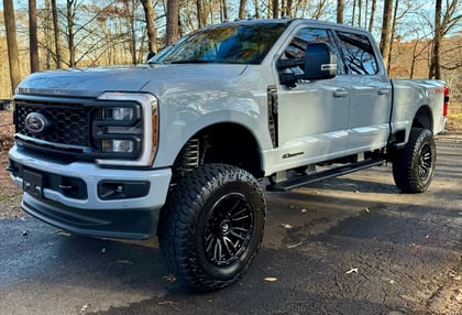 6 Inch Lifted 2024 Ford F-350 Super Duty 4WD