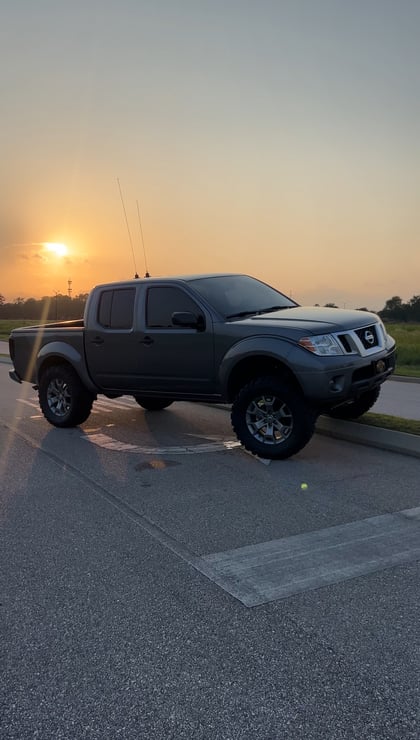 6 Inch Lifted 2020 Nissan Frontier RWD