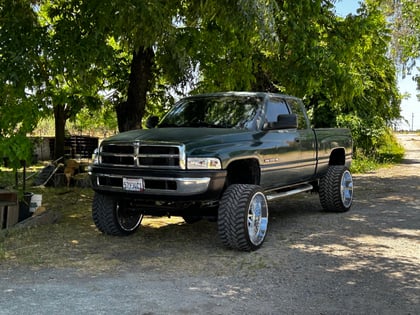 5 Inch Lifted 2001 Dodge Ram 1500 4WD