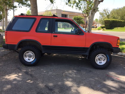 4 Inch Lifted 1994 Ford Explorer 4WD