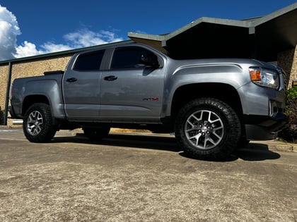 2 inch Lifted 2022 GMC Canyon 4WD