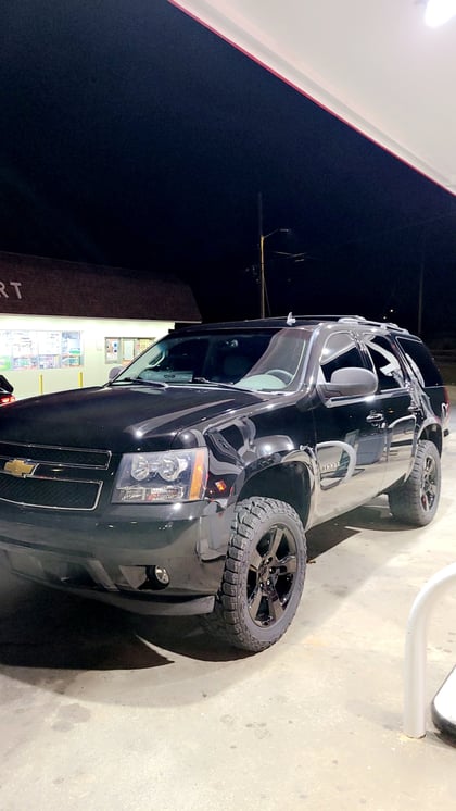 2.5 inch Lifted 2013 Chevy Tahoe RWD