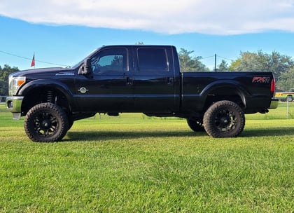 6 Inch Lifted 2014 Ford F-250 Super Duty 4WD