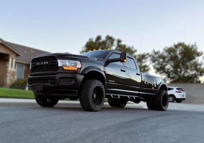 2.5 inch Lifted 2021 Ram 3500 4WD