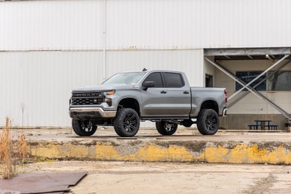 6 inch Lifted 2024 Chevy Silverado