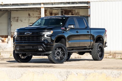 6 Inch Lifted 2025 Chevy Silverado 1500