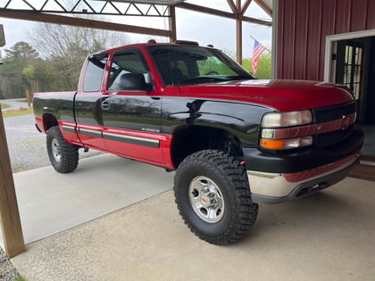 3 Inch Lifted 2001 Chevy Silverado 2500 HD 4WD