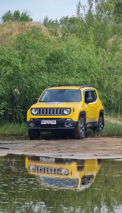 2 inch Lifted 2018 Jeep Renegade AWD