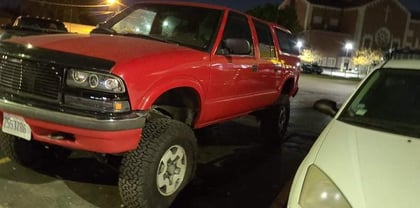 6 Inch Lifted 2002 Chevy S10 Pickup 4WD