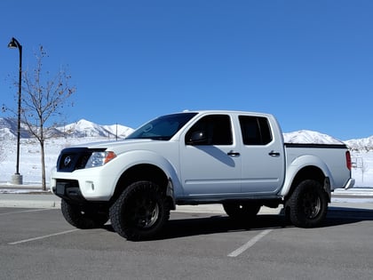 4 Inch Lifted 2018 Nissan Frontier 4WD