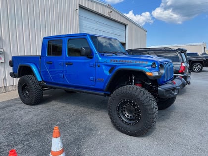 7 Inch Lifted 2022 Jeep Gladiator JT 4WD