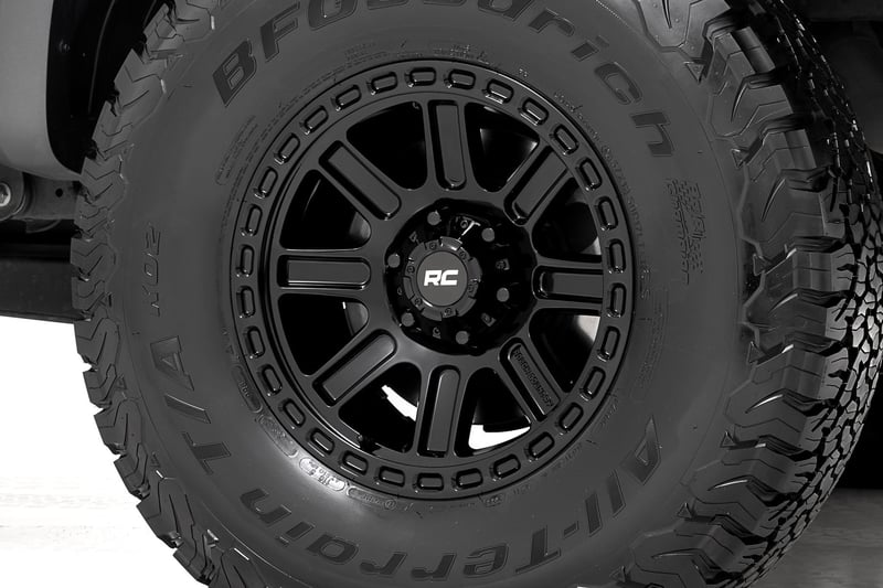 超安い品質 Rough Country 84 Series Wheel | One-Piece | Gloss Black 洗濯機