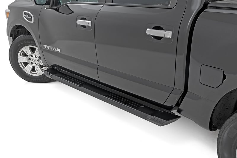 2019 nissan titan pro 4x running boards online