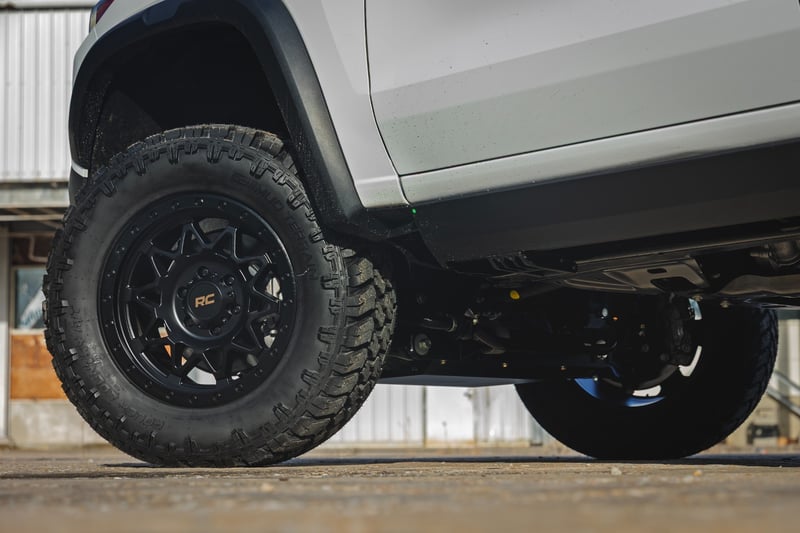 Rough Country 78 Series Wheel | Simulated Beadlock | Black