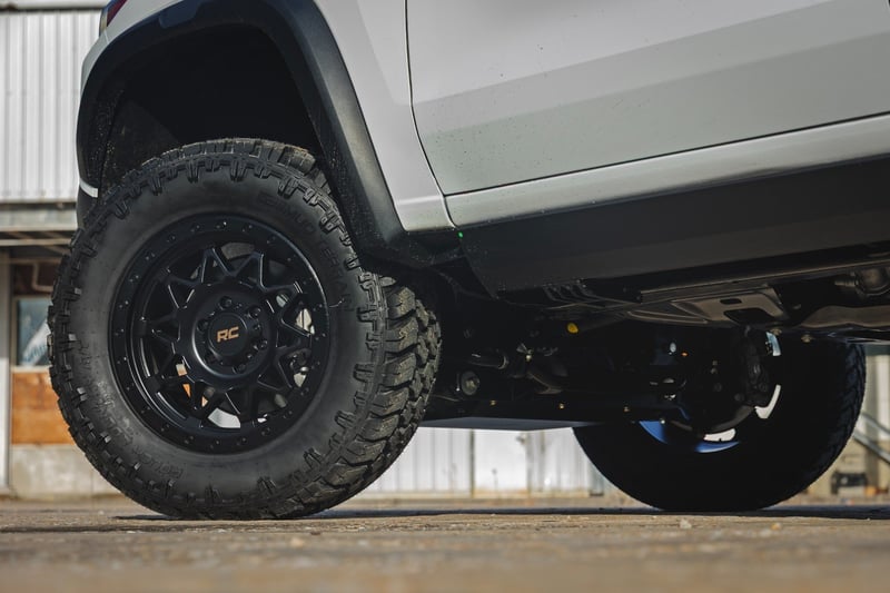 Rough Country 78 Series Wheel | Simulated Beadlock | Black