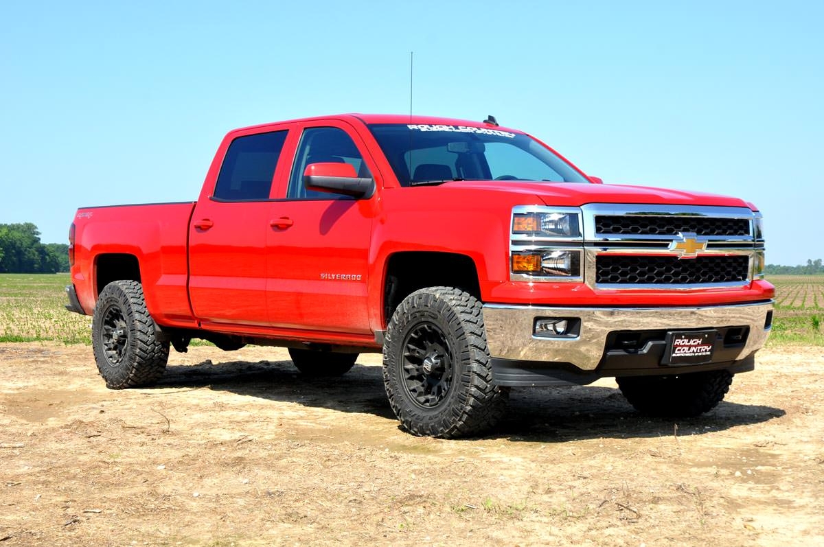 2 Inch Leveling Kit | Aluminum | Red | Chevy / GMC 1500 Truck (07-18) SUV (07-20)