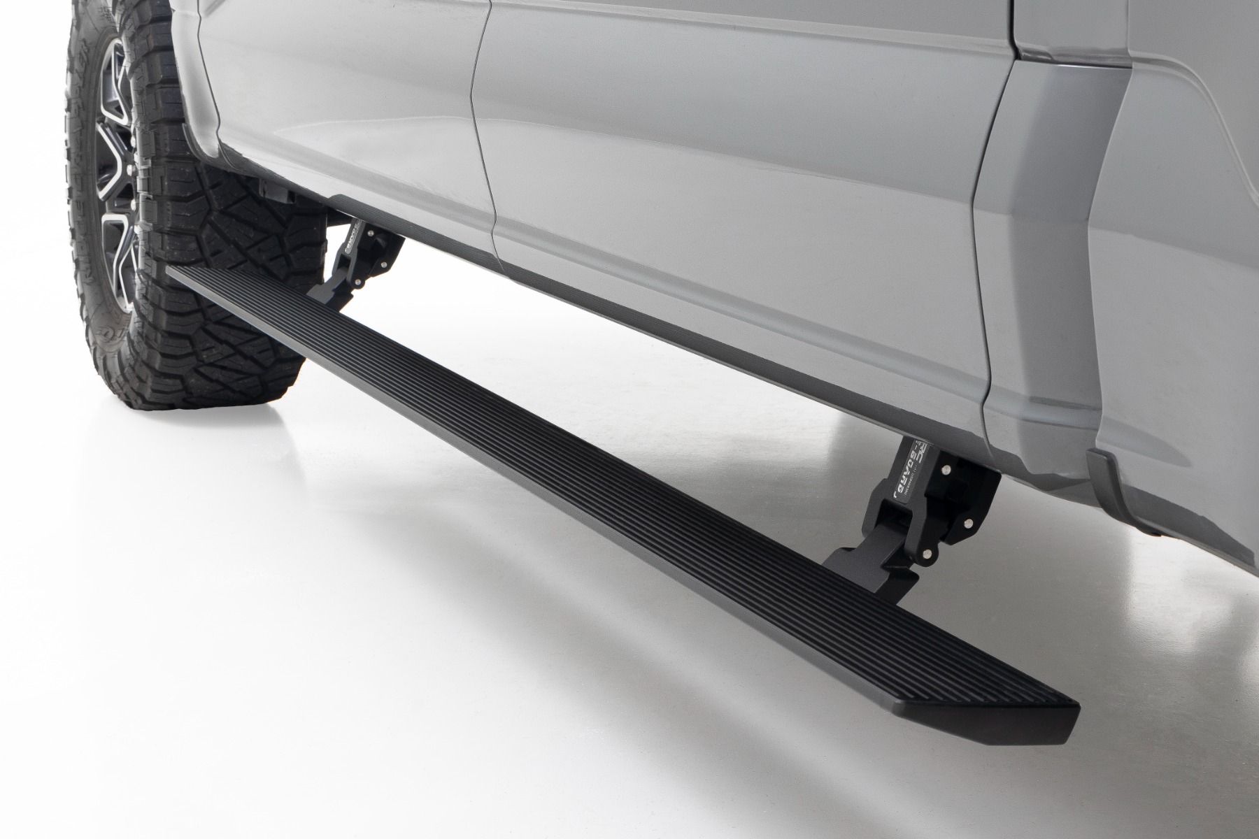 Power Running Boards | Dual Electric Motor | Crew Cab | Ford F-150 / Lightning / F-250 / F-350 / Raptor (15-24)