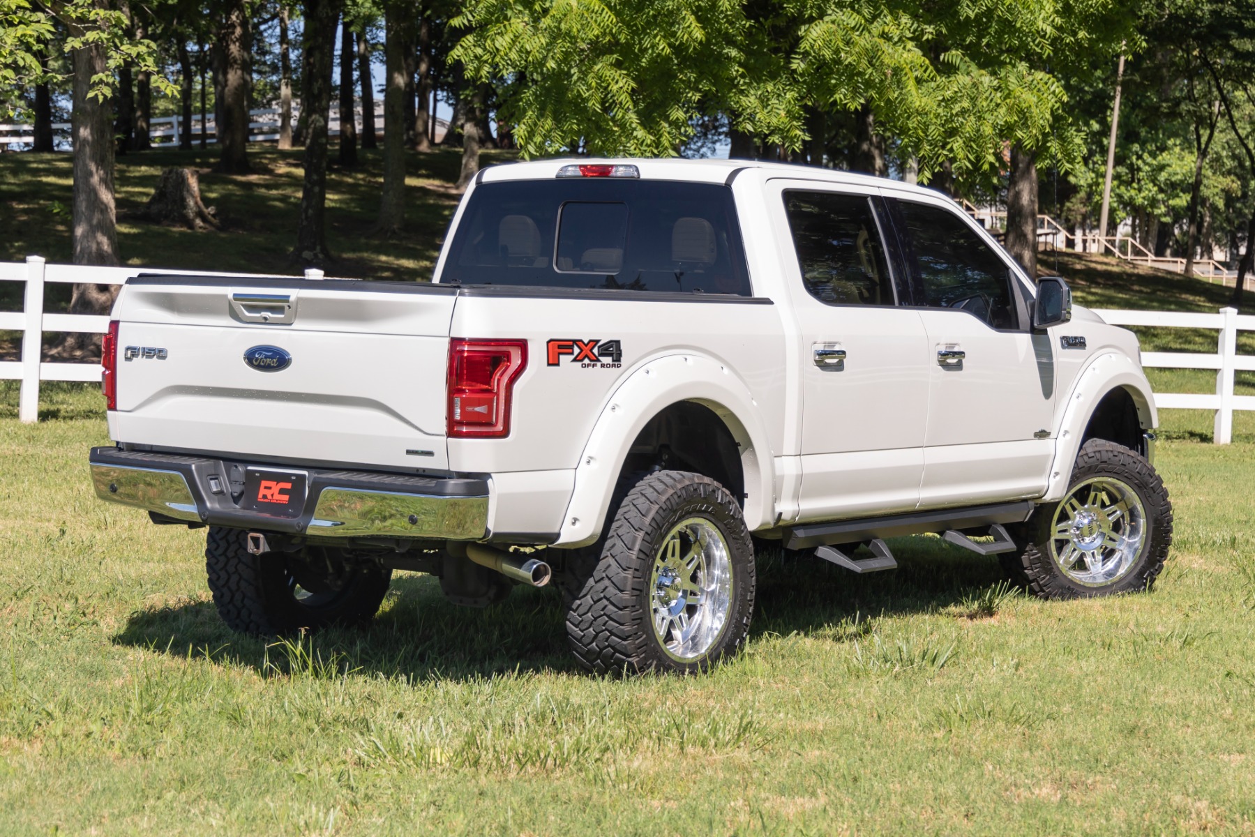 SRX2 Adj Aluminum Step | Crew Cab | Ford F-150 / Lightning / F-250 / F-350 / Raptor (15-24)