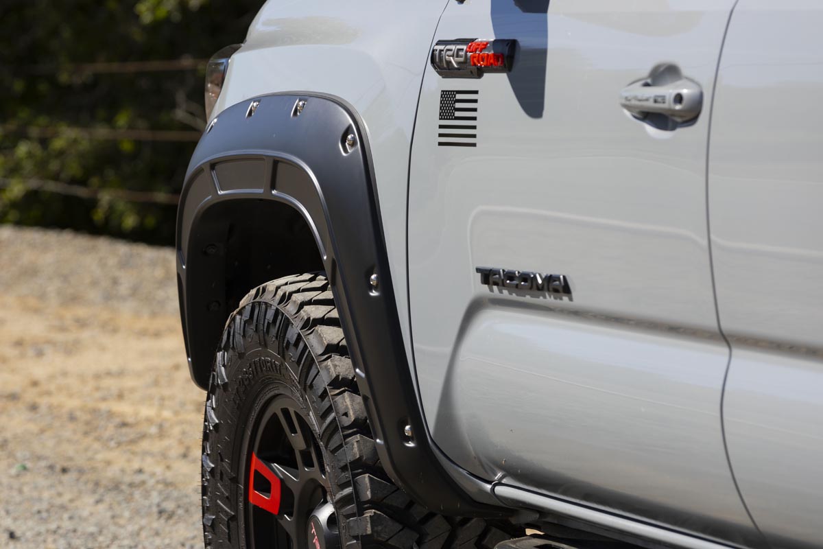 Fender Flares | Defender | 1J9 Celestial Silver Metallic | Toyota Tacoma (16-23)