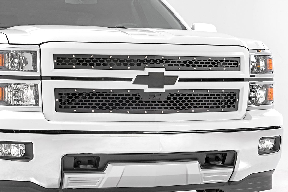 Mesh Grille | Chevy Silverado 1500 2WD / 4WD (2014-2015)