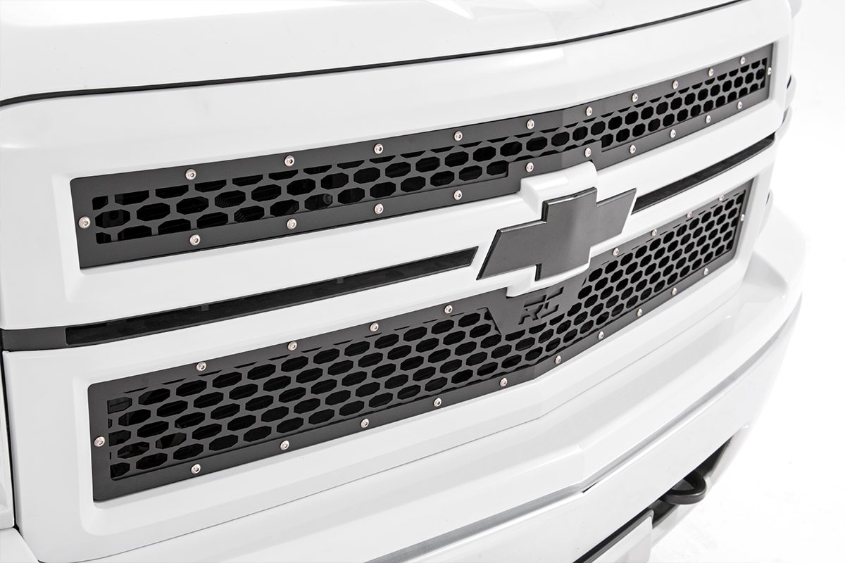 Mesh Grille | Chevy Silverado 1500 2WD / 4WD (2014-2015)