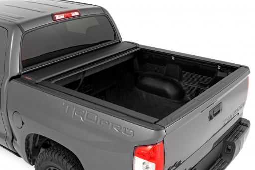 Retractable Bed Cover | 5'7" Bed | Toyota Tundra 2WD/4WD (2007-2021)